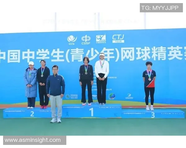 南京网球队的状态揭秘：网球巨献背后的训练与挑战