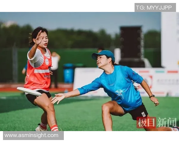 南京飞盘队与深圳飞盘队赛后分析力量对比与战术探讨